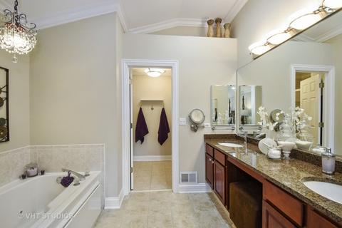 111 Augusta Ln, Cary, IL 60013 photo 13