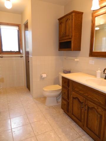 236 Westmere Rd, Des Plaines, IL 60016 photo 12
