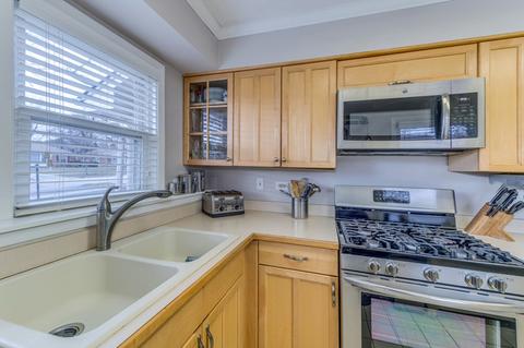 419 Kipling Ct, Wheaton, IL 60187 photo 12