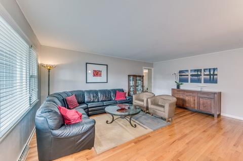 419 Kipling Ct, Wheaton, IL 60187 photo 4