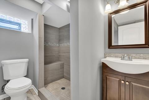 645 E 100th Pl, Chicago, IL 60628 photo 16