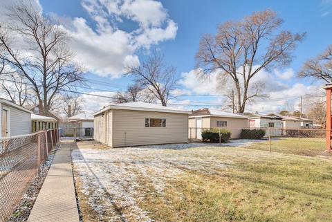645 E 100th Pl, Chicago, IL 60628 photo 28