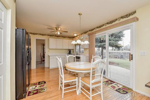 1 Springbrook Ct, Bolingbrook, IL 60490 photo 6