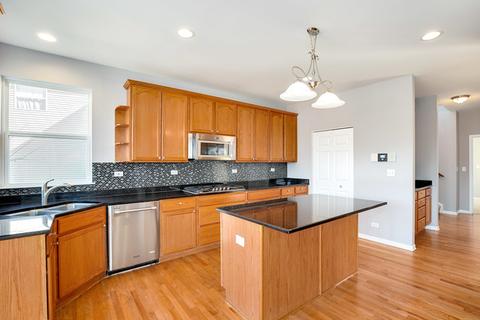 480 Blue Heron Cir, Bartlett, IL 60103 photo 15