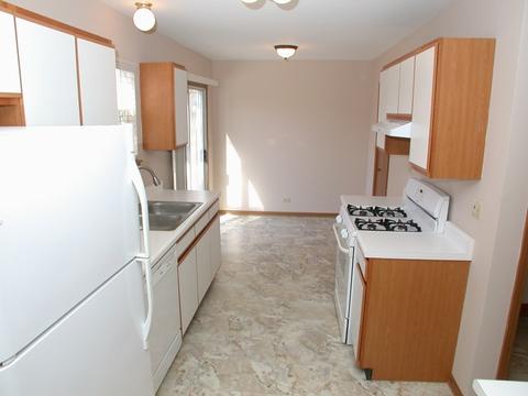 402 Ballard Dr, Algonquin, IL 60102 photo 7