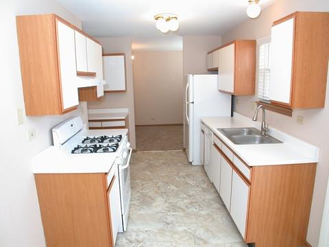 402 Ballard Dr, Algonquin, IL 60102 photo 8