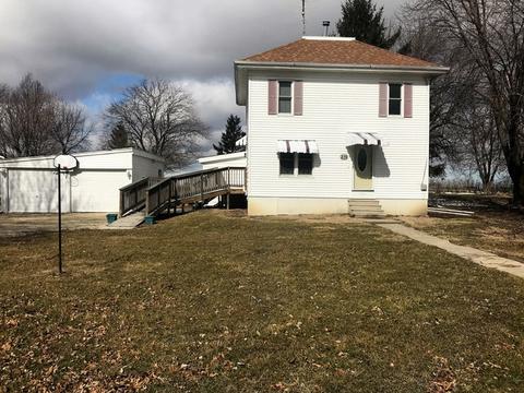 232 W Walnut St, Compton, IL 61318 photo 2