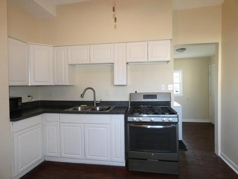 740 E Willow St, Kankakee, IL 60901 photo 11