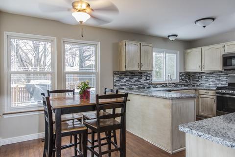 388 Wildberry Ln, Bartlett, IL 60103 photo 7
