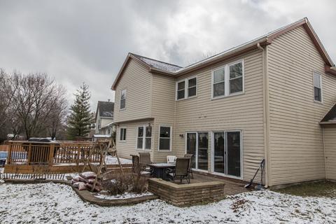 388 Wildberry Ln, Bartlett, IL 60103 photo 22