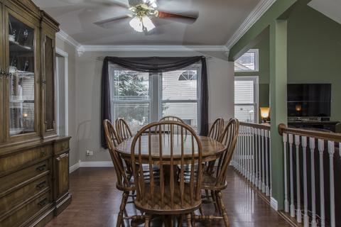 388 Wildberry Ln, Bartlett, IL 60103 photo 5