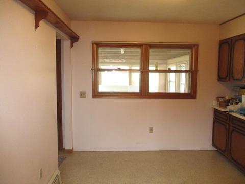 202 Ruby St, Villa Grove, IL 61956 photo 3