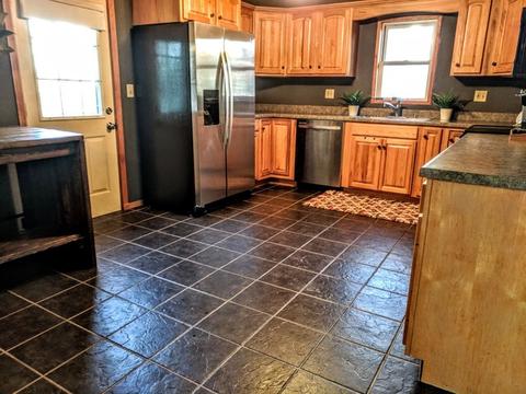114 Liberty St, Walnut, IL 61376 photo 4