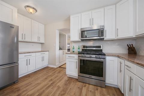 310 Elm St, Glenview, IL 60025 photo 6