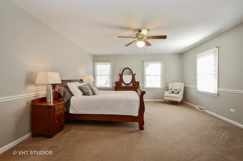 567 Hevern Dr, Wheaton, IL 60189 photo 13