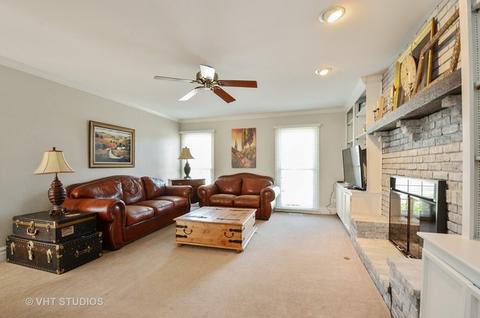 567 Hevern Dr, Wheaton, IL 60189 photo 12