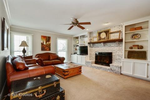 567 Hevern Dr, Wheaton, IL 60189 photo 11