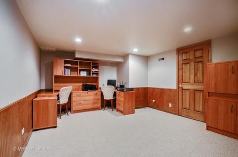 567 Hevern Dr, Wheaton, IL 60189 photo 19