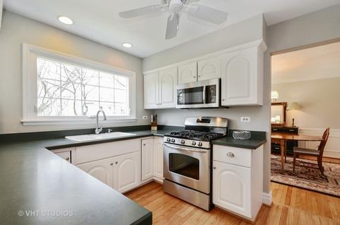 567 Hevern Dr, Wheaton, IL 60189 photo 7