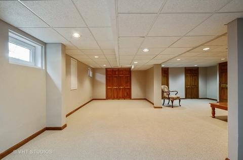 567 Hevern Dr, Wheaton, IL 60189 photo 21