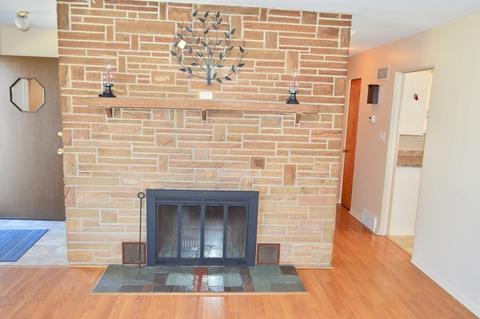 3105 Crescent Ave, Mchenry, IL 60050 photo 4