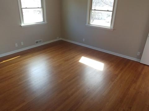 107 E Milner Ave, Dekalb, IL 60115 photo 4