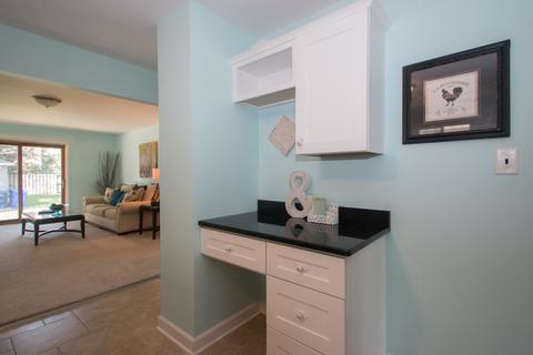 1302 Irving Ave, Wheaton, IL 60187 photo 9