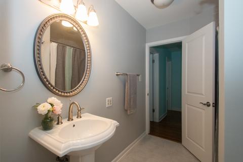 1302 Irving Ave, Wheaton, IL 60187 photo 17