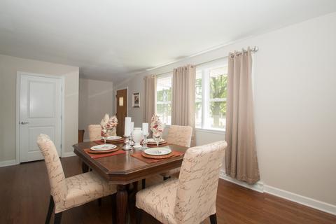 1302 Irving Ave, Wheaton, IL 60187 photo 4