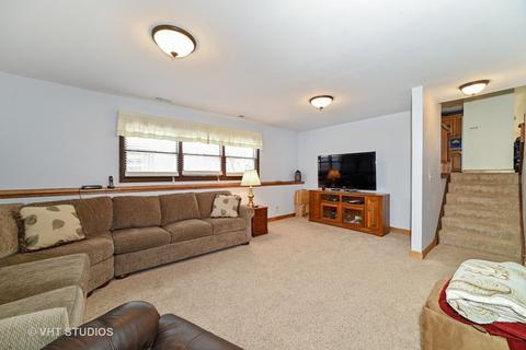 1122 Washington St, Bartlett, IL 60103 photo 5
