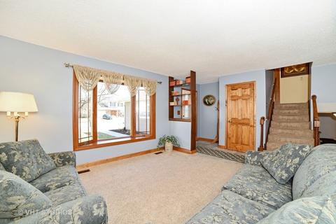 1122 Washington St, Bartlett, IL 60103 photo 2