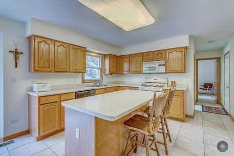 5013 Saint Andrews Dr, Plainfield, IL 60586 photo 12