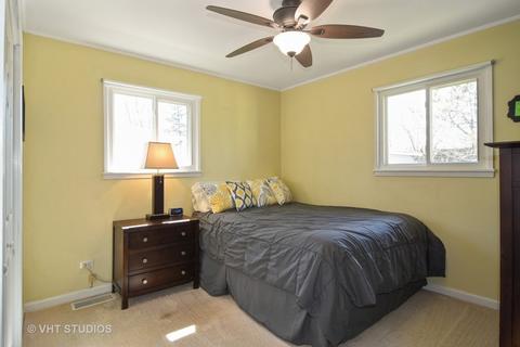 498 W Green Dr, Wheeling, IL 60090 photo 7