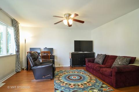 498 W Green Dr, Wheeling, IL 60090 photo 5