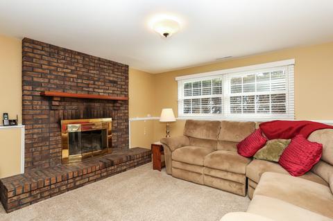 930 Cordova Ct, Wheaton, IL 60189 photo 11