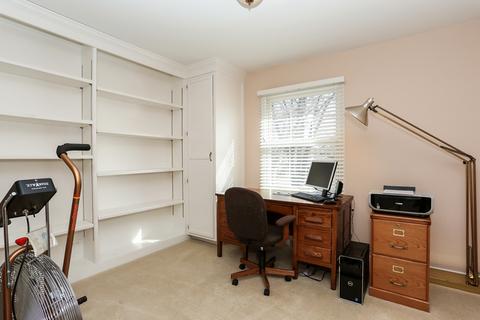 930 Cordova Ct, Wheaton, IL 60189 photo 7