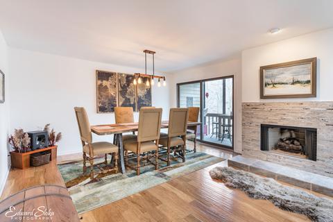 250 Spring Cove Dr, Elgin, IL 60123 photo 8