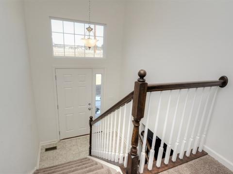 4032 Pompton Ct, Elgin, IL 60124 photo 2