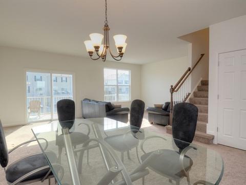 4032 Pompton Ct, Elgin, IL 60124 photo 5