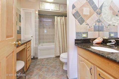 23 W Algonquin Rd, Des Plaines, IL 60016 photo 17