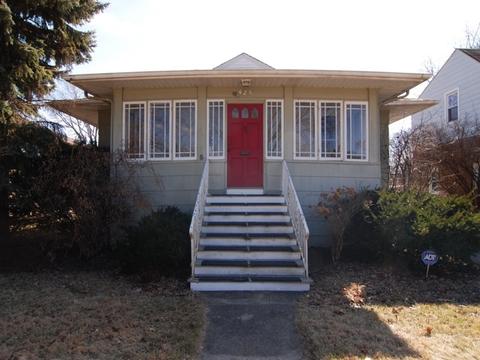 425 Addison Rd, Riverside, IL 60546 photo 2