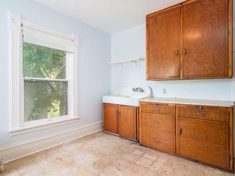 2007 E State St, Rockford, IL 61104 photo 10