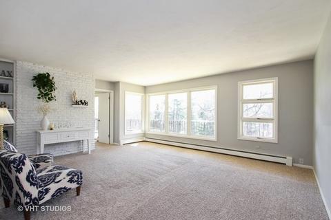 210 Blackhawk Trl, Algonquin, IL 60102 photo 5