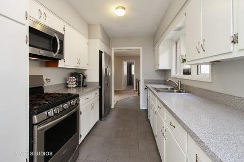 210 Blackhawk Trl, Algonquin, IL 60102 photo 7