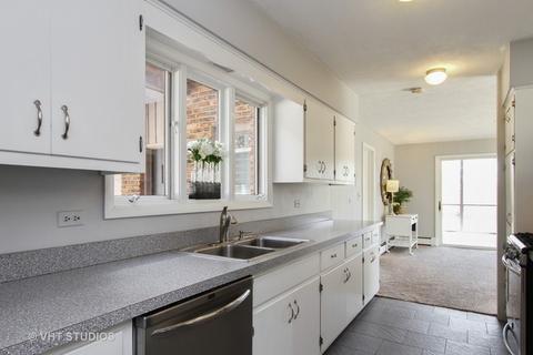 210 Blackhawk Trl, Algonquin, IL 60102 photo 6