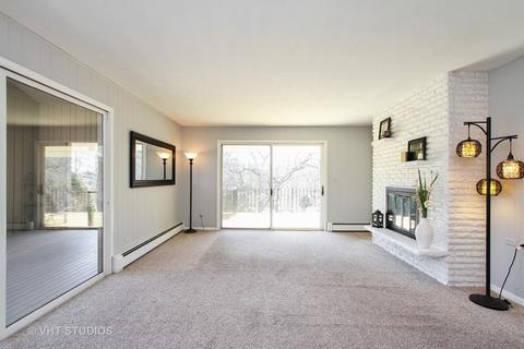 210 Blackhawk Trl, Algonquin, IL 60102 photo 8