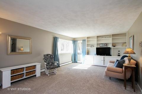 210 Blackhawk Trl, Algonquin, IL 60102 photo 12