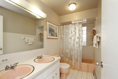 210 Blackhawk Trl, Algonquin, IL 60102 photo 15