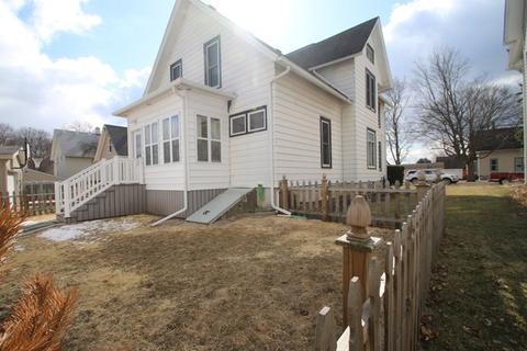 618 E 2nd St, Belvidere, IL 61008 photo 22