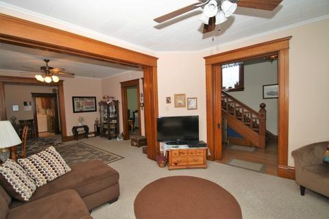 618 E 2nd St, Belvidere, IL 61008 photo 6